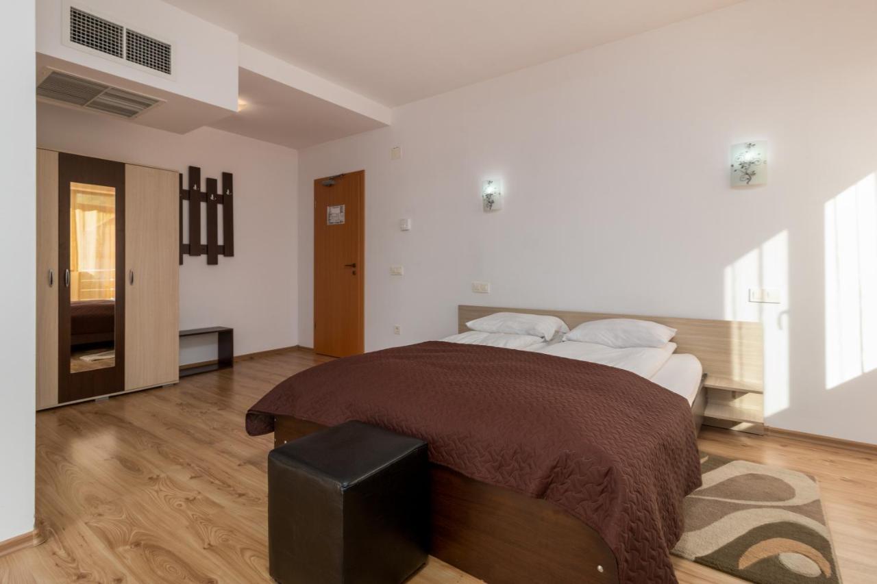 Vila Izvor Băile Felix Екстериор снимка