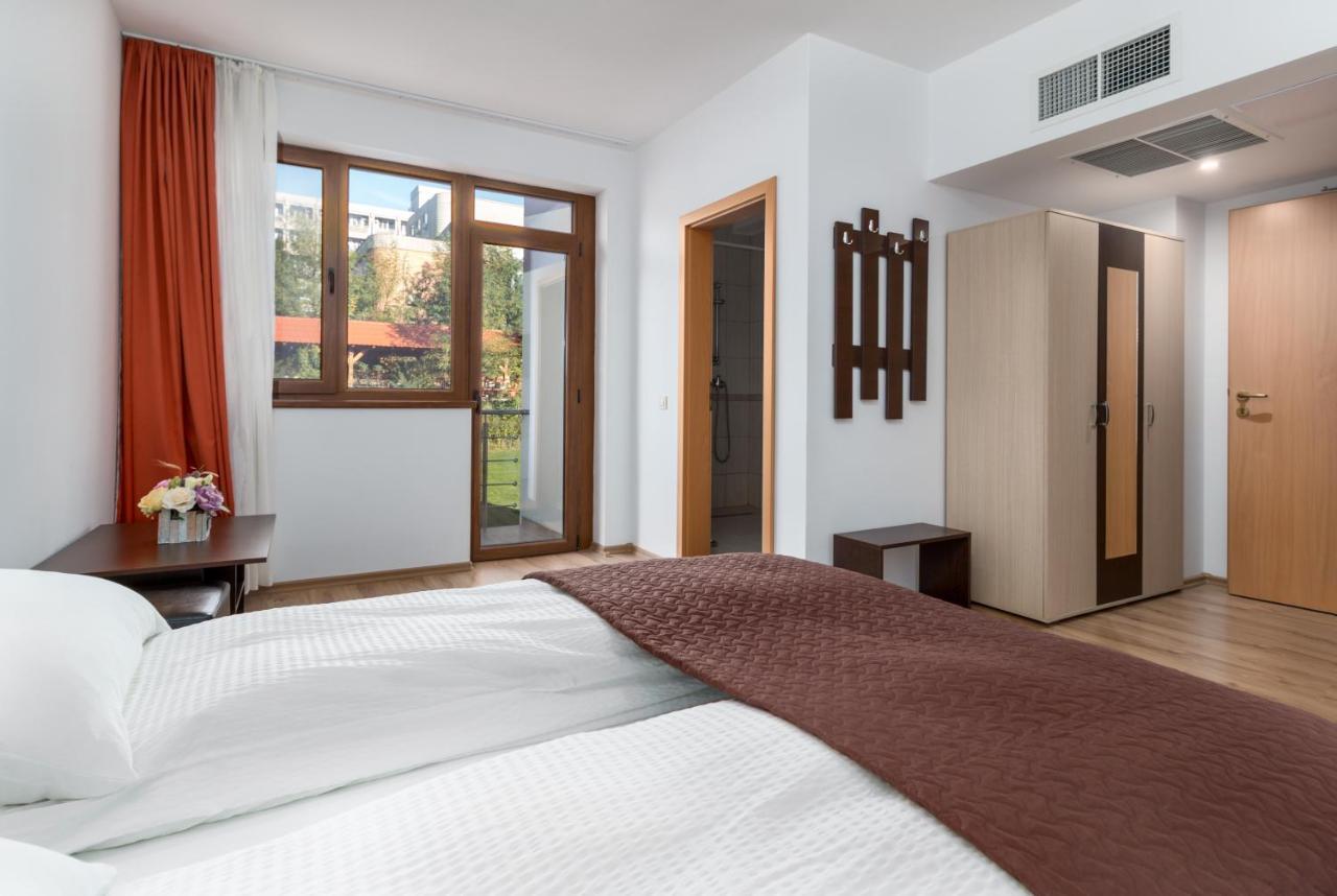 Vila Izvor Băile Felix Екстериор снимка